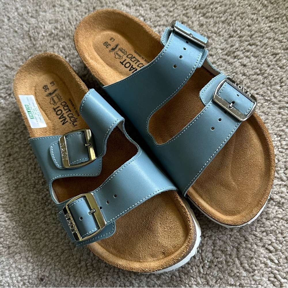 New without box Naot blue slide sandals